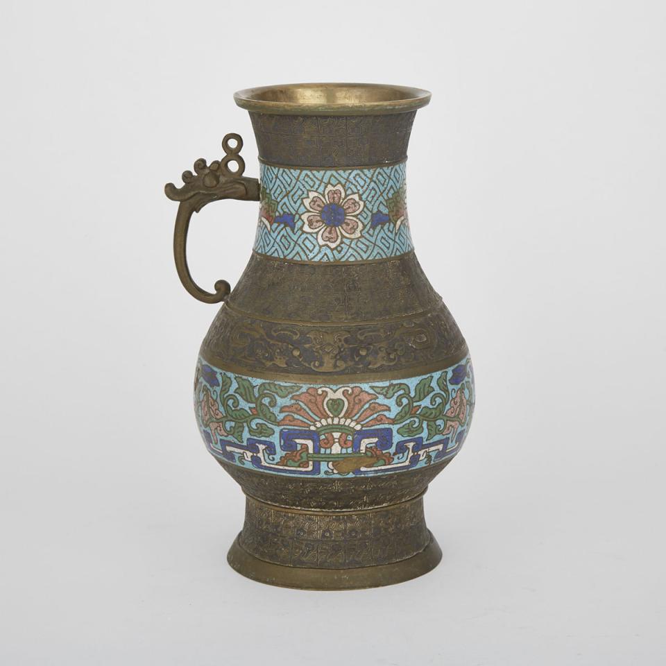 A Japanese Cloisonné Vase, Early 20th Century