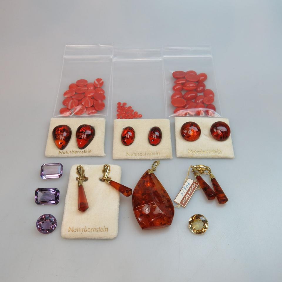 Small Quantity Of Gold Filled Amber Jewellery And Loose Gemstones