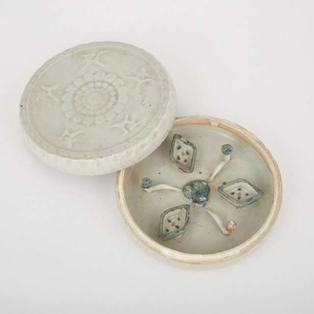 A Porcelain Cosmetic Box, Song Dynasty or Later