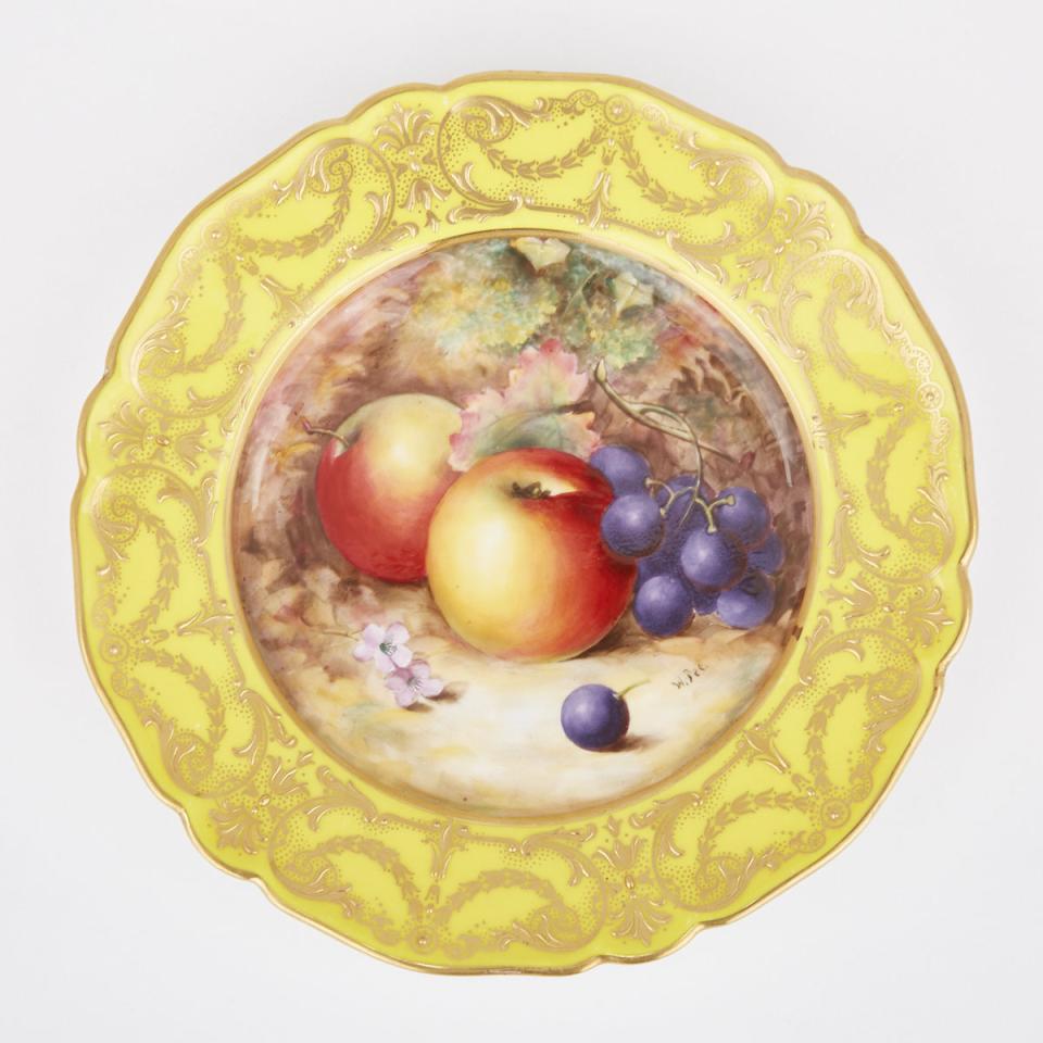 Royal Worcester Yellow and Gilt Ground Fruit Decorated Plate, William Bee, 1924