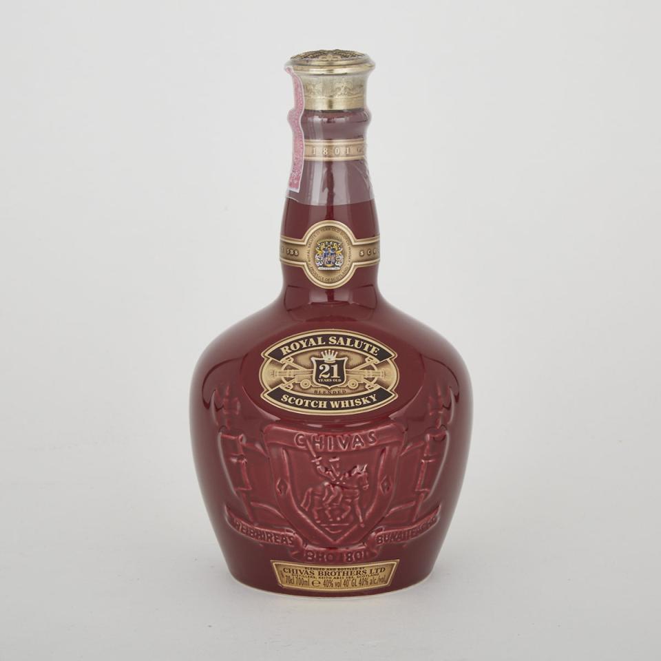 RED ROYAL SALUTE SCOTCH WHISKY  (1)