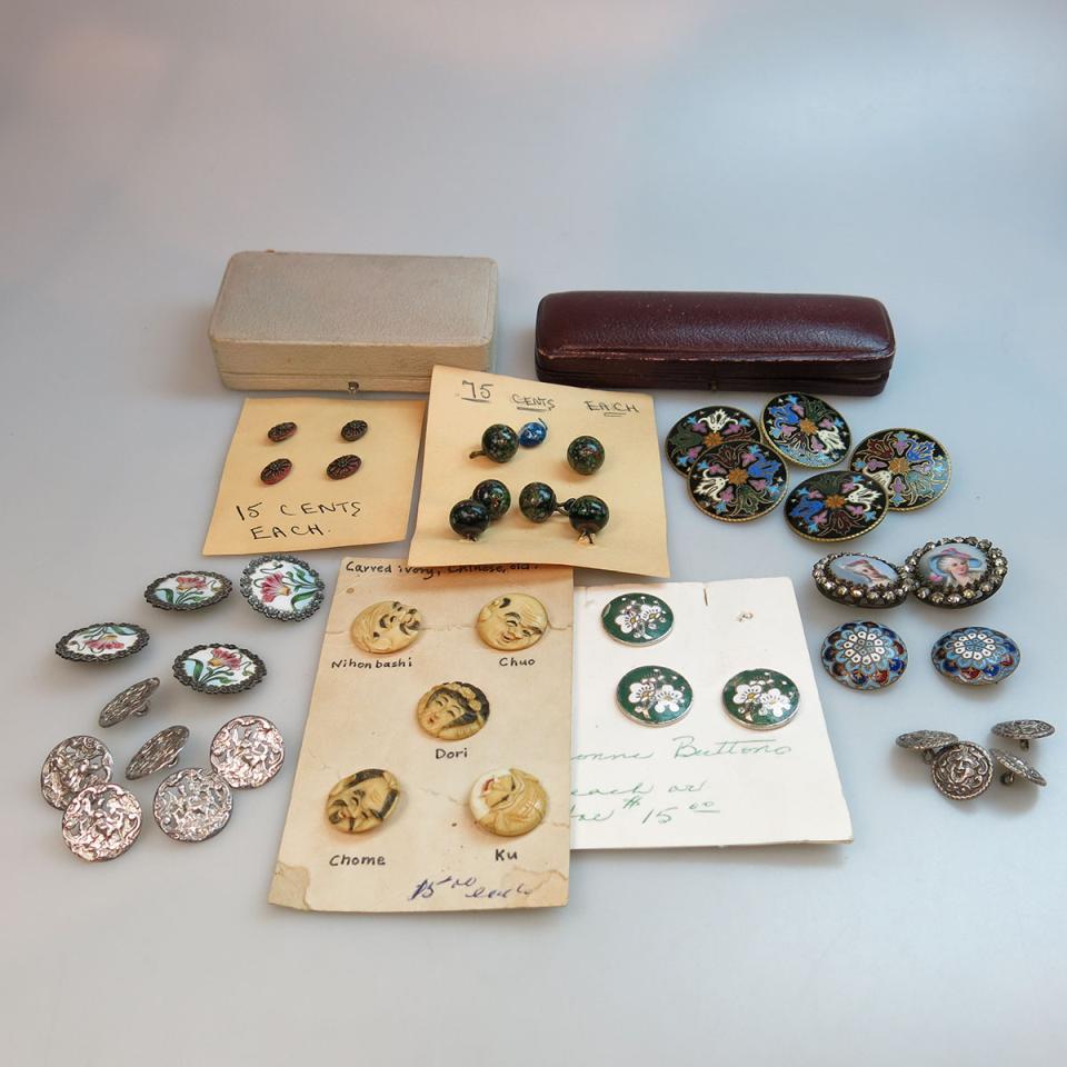 Quantity Of Various Buttons
