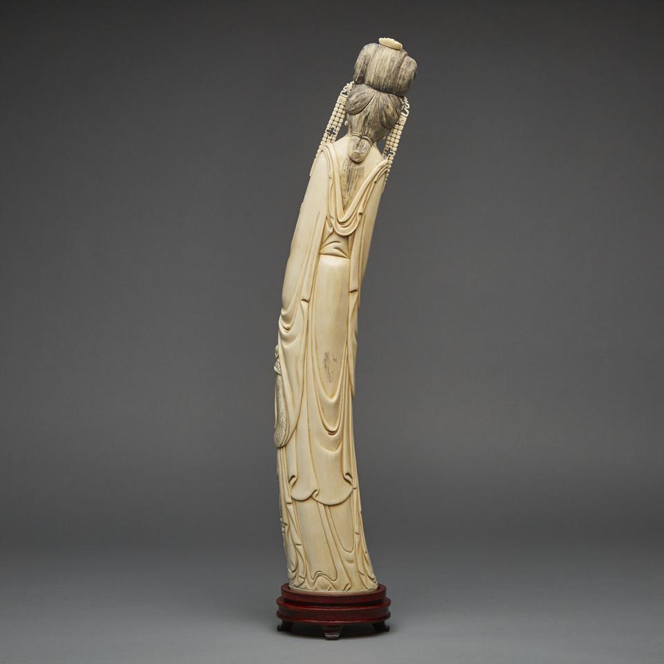 A Large Ivory Carved Lady, Early 20th Century