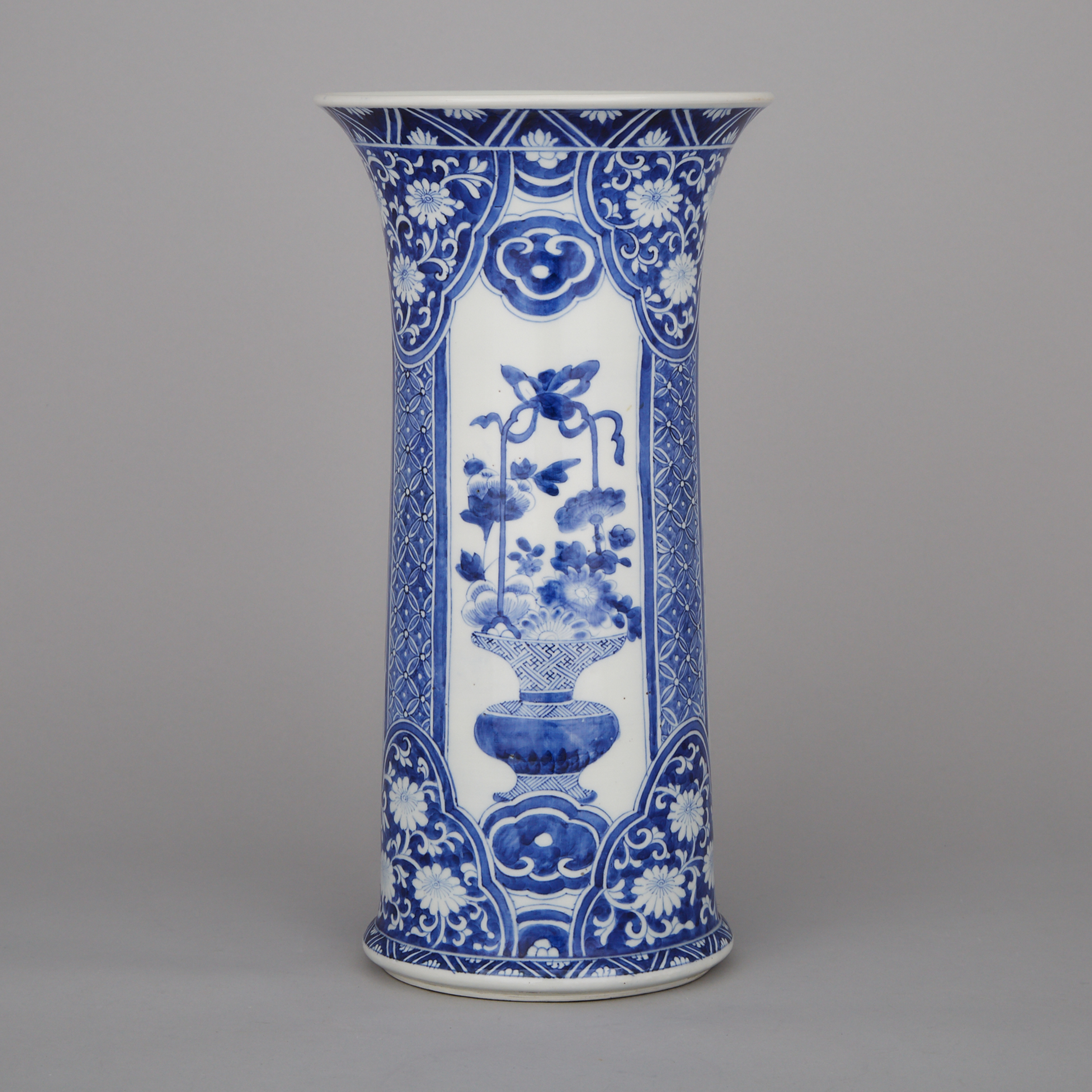 A Kangxi-Style Blue and White Gu Vase, 19th/Early 20th Century