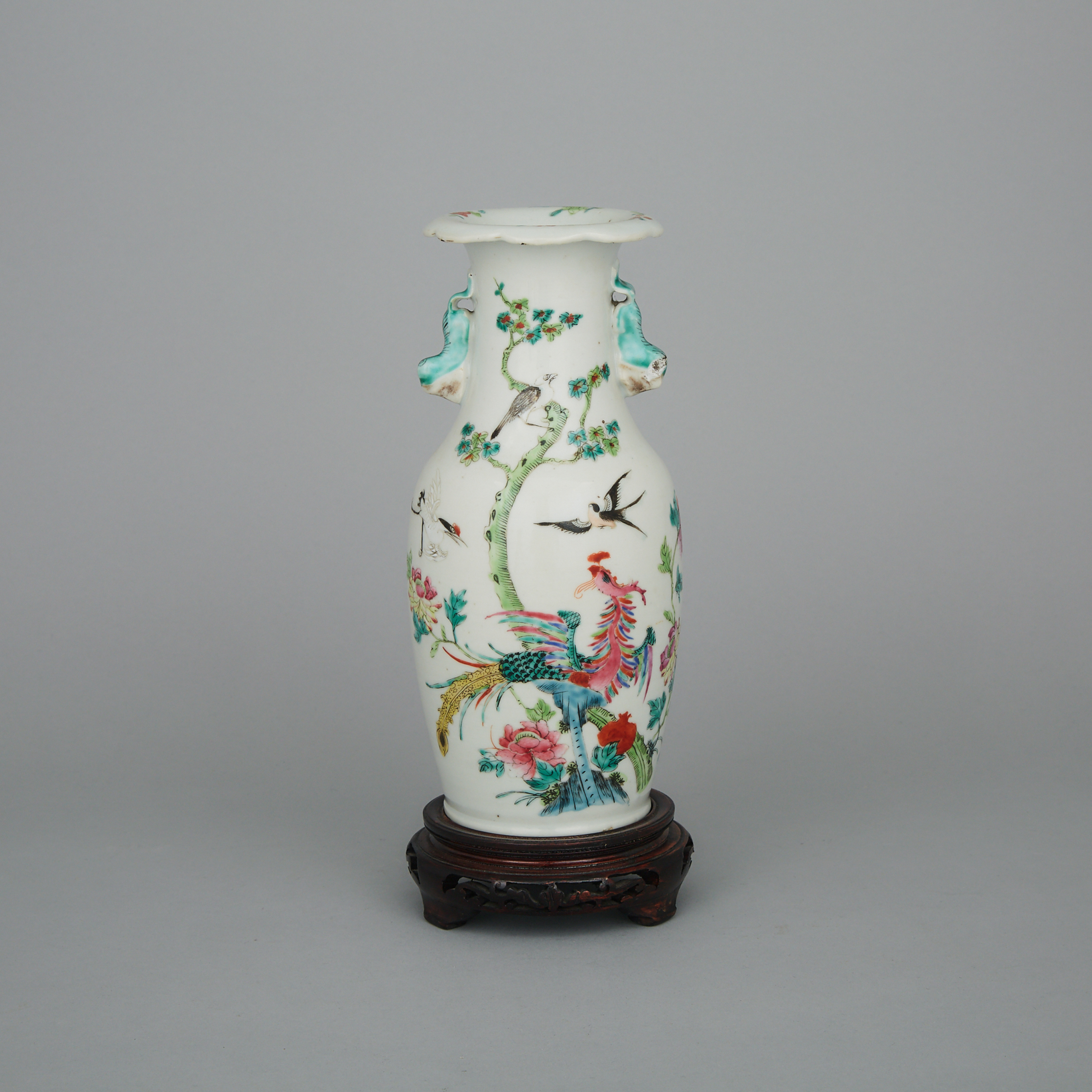 A Famille Rose 'Birds' Vase, Guangxu Mark, Early 20th Century