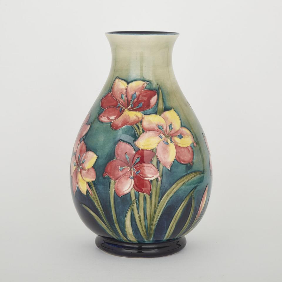 Moorcroft African Lily Large Vase, c.1945-49