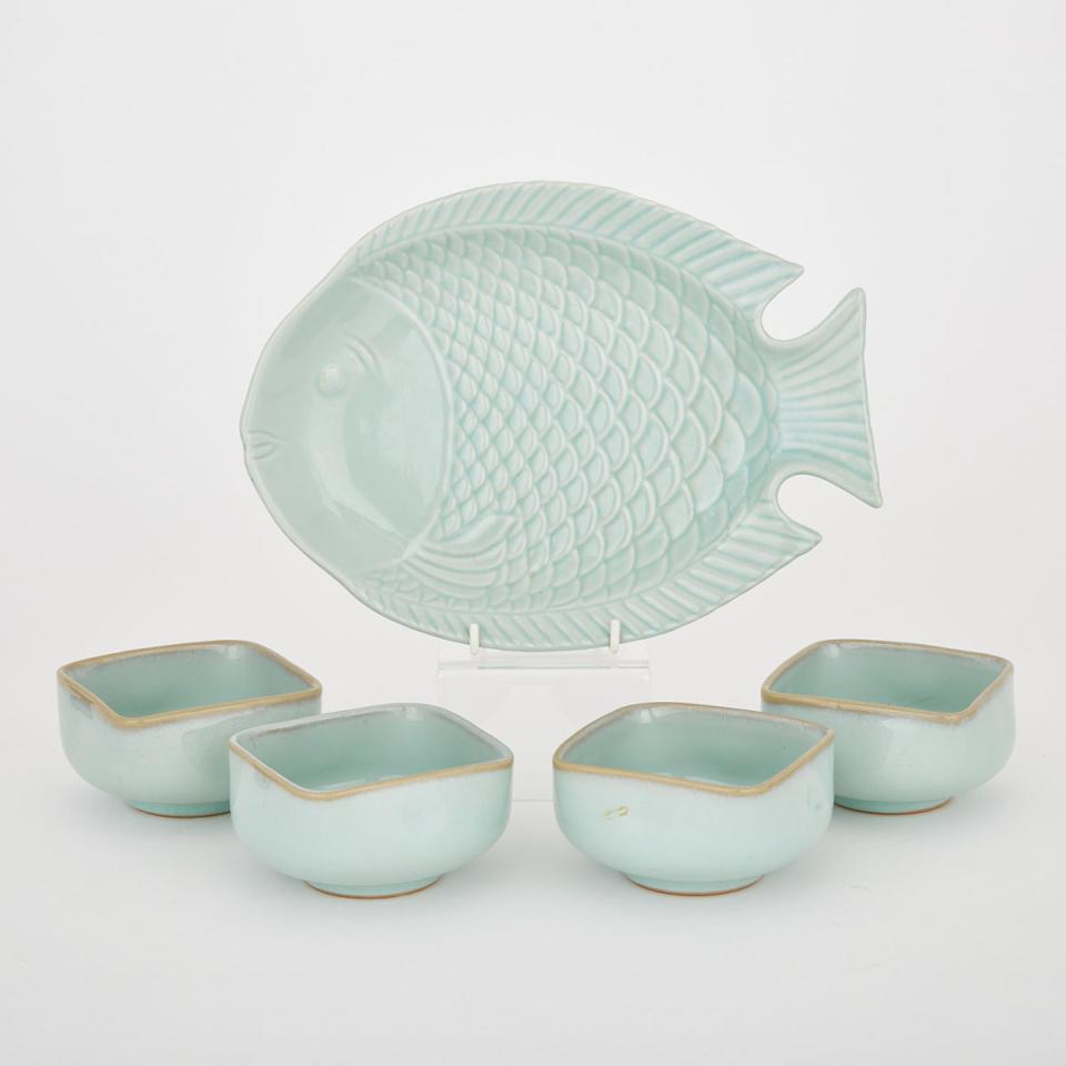 A Set of Four Tea Bowls Together with a Fish-Form Plate
