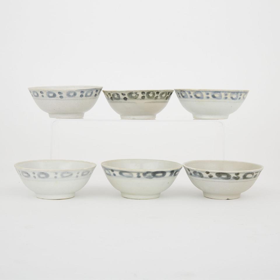 A Set of Six Blue and White ‘Tek Sing’ Bowls, Circa 1822