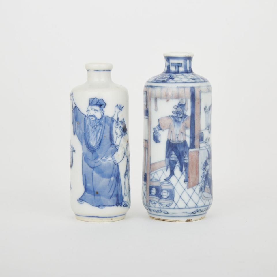 A Pair of Blue and White Porcelain Snuff Bottles