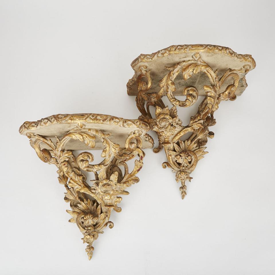 Pair of Large Florentine Carved Giltwood Wall Brackets, mid 20th century