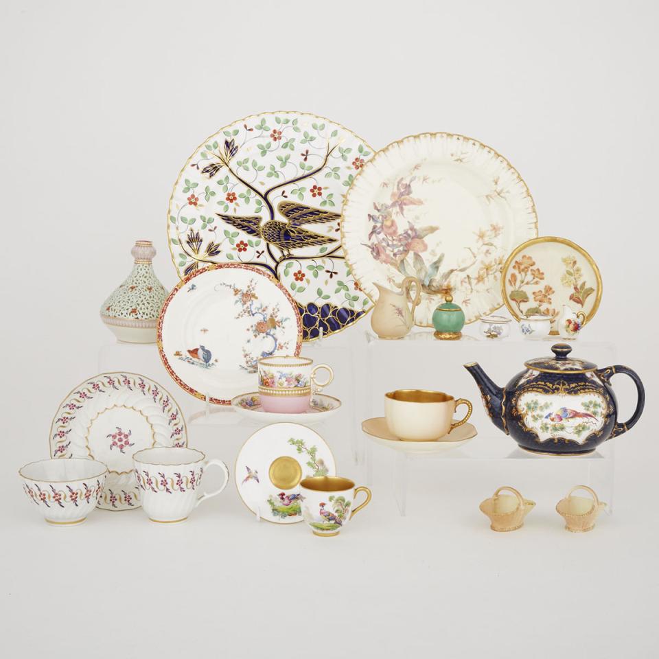 Group of Worcester Porcelain and a Royal Crown Derby Plate, late 19th/20th century