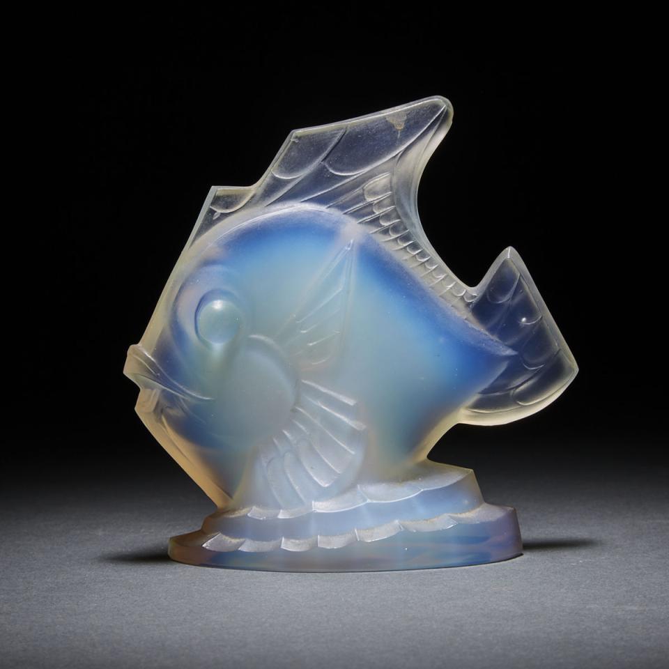 Sabino Opalescent Glass Fish, c.1925-30
