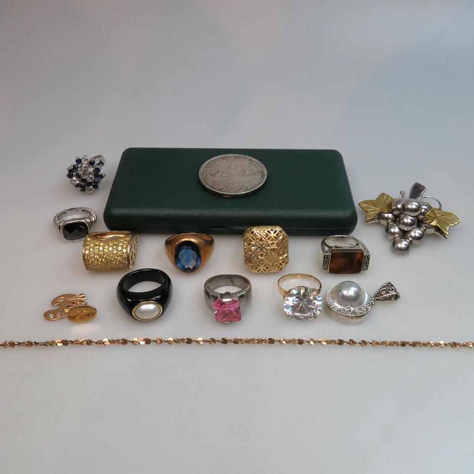 Small Quantity Of Jewellery Etc.