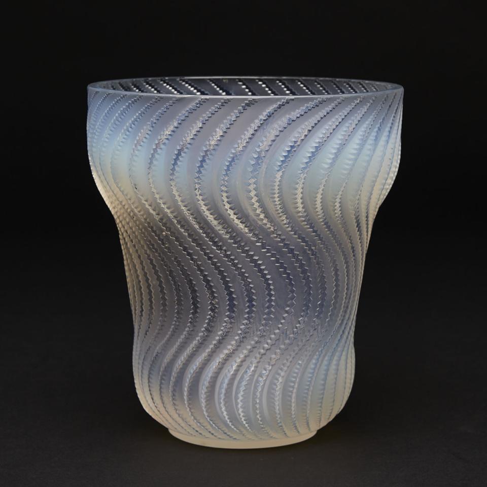 ‘Actinia’, Lalique Moulded Opalescent Glass Vase, 1930s