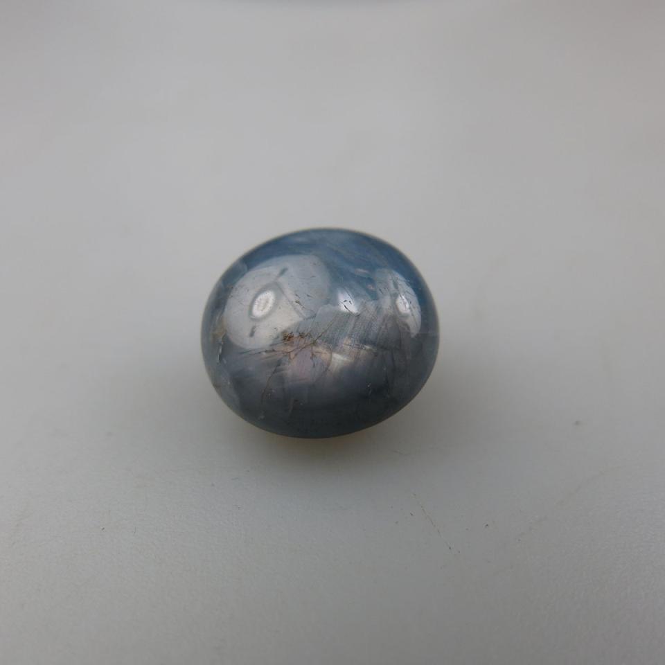 Oval star sapphire cabochon  (17.71ct.)