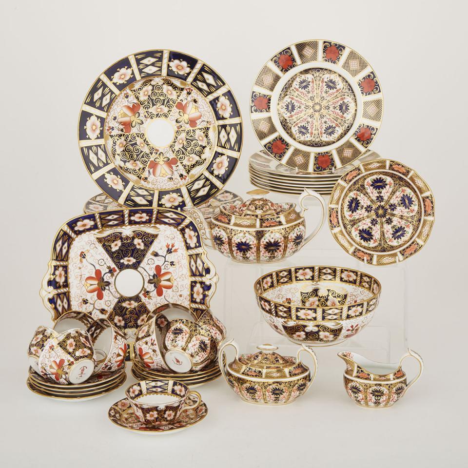Group of Royal Crown Derby ‘Imari’ (2451) and ‘Old Imari’ (1128) Pattern Tablewares, 20th century