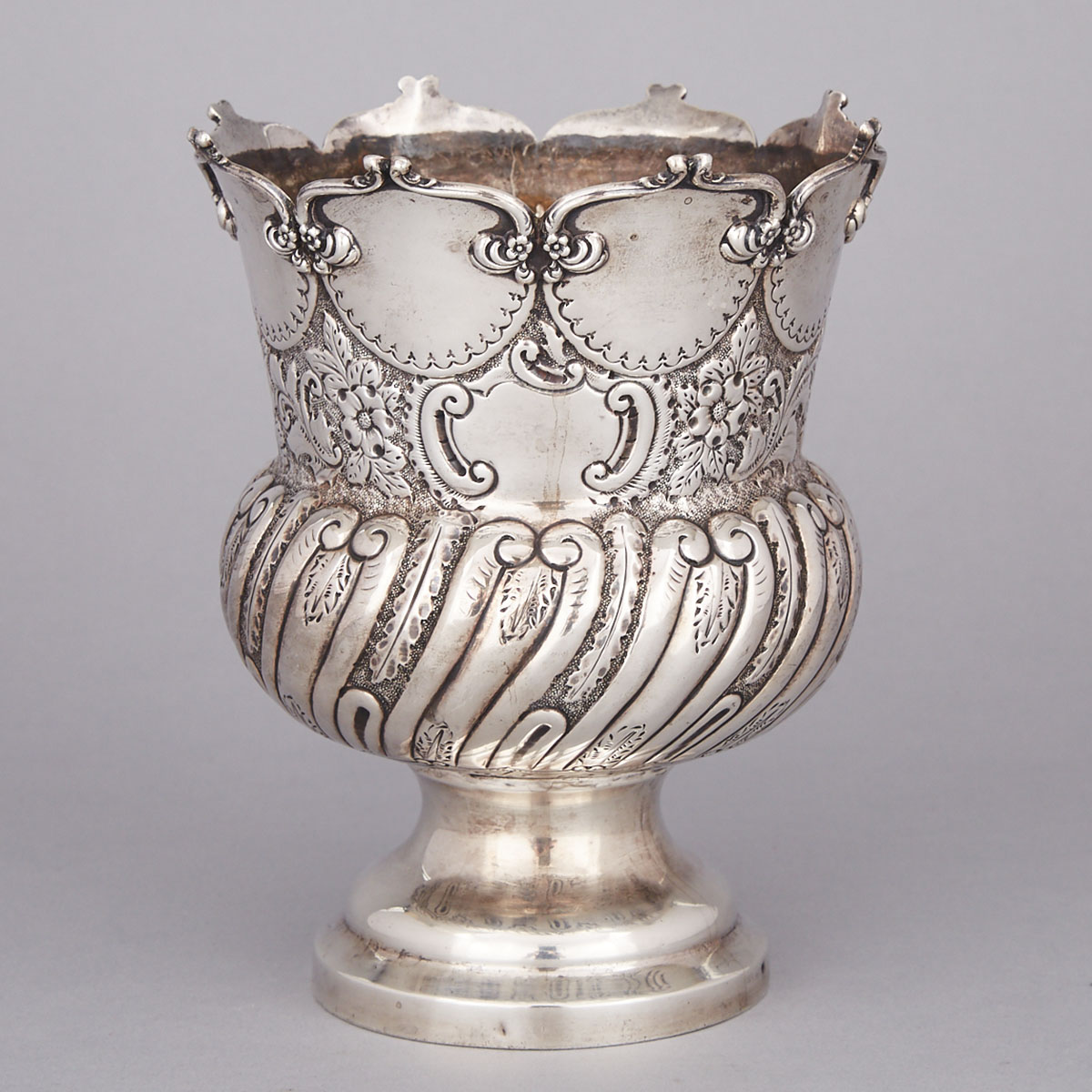 Late Victorian Silver Vase, William Devenport, Birmingham, 1900