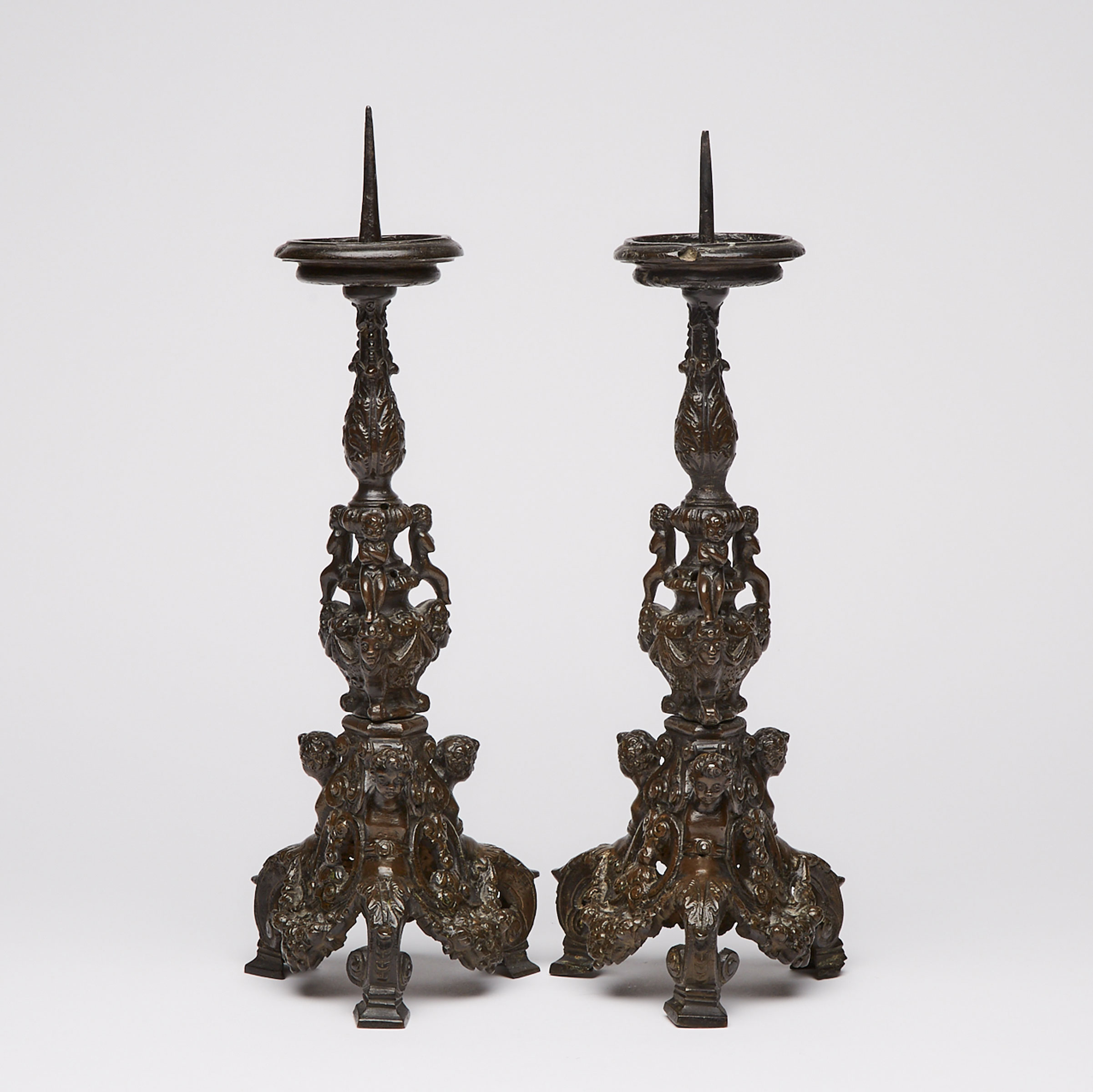 Pair of North Italian Renaissance Bronze Pricket Candlesticks with Pesaro Family Coat of Arms, Attributed to the Workshop of  Niccolò Roccatagliata, Venice, 16th century