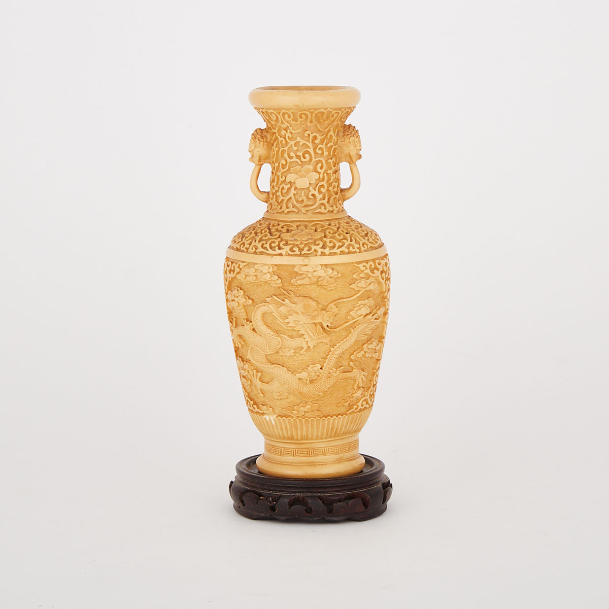 An Ivorine Dragon Vase