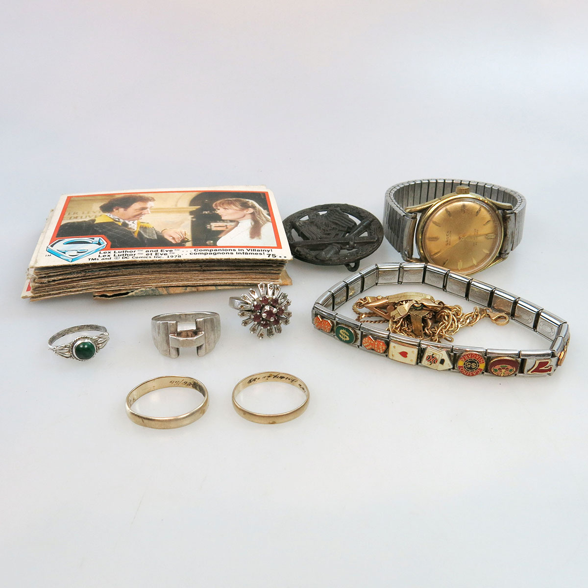 Small Quantity Of Jewellery, Bank Notes, Etc