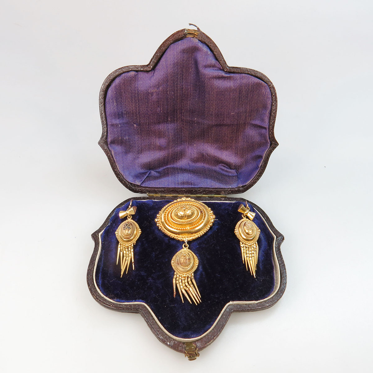 Victorian 18k Yellow Gold Brooch And Hook-Back Drop Earrings