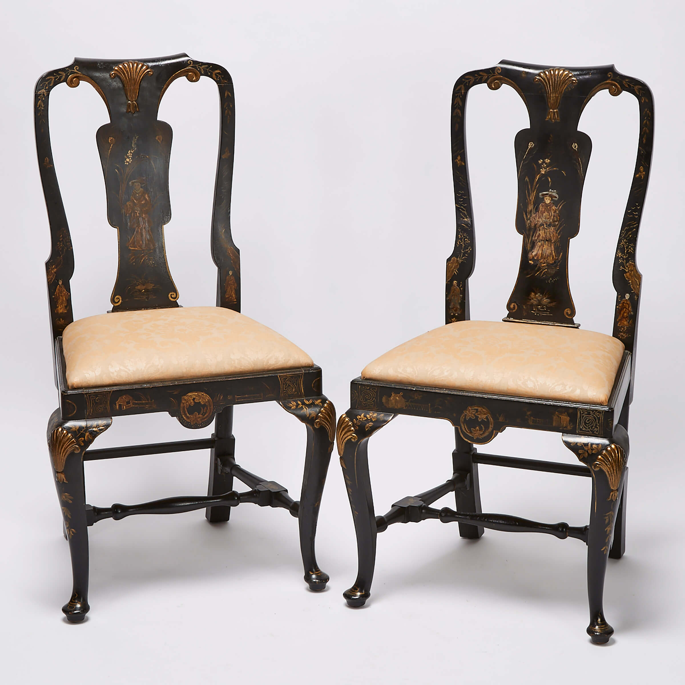 Pair of Queen Anne Style Chinoiserie Lacquered Side Chairs, early 20th century