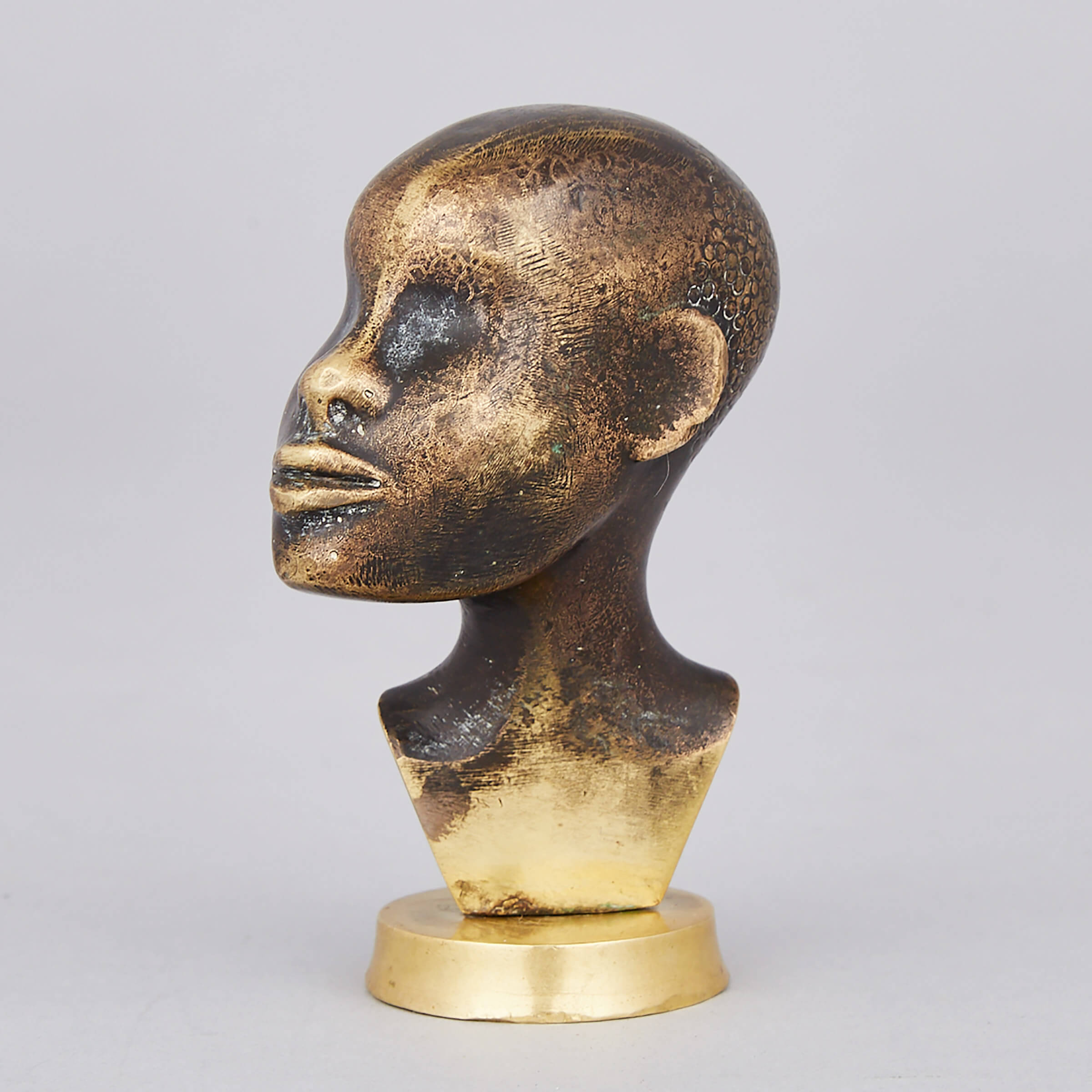 Hagenauer Werkstätte Patinated Bronze Model an African Woman’s Head, c.1930