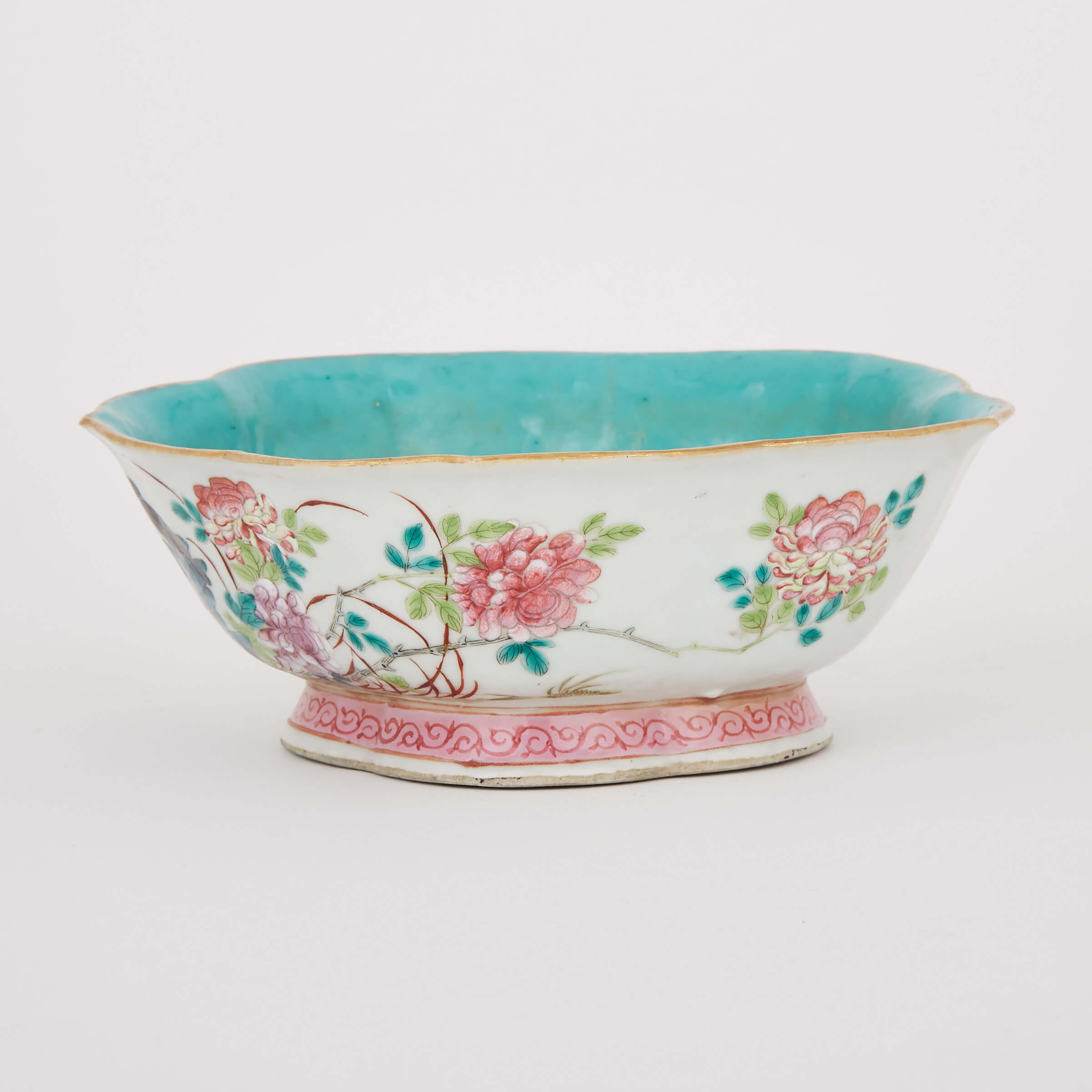 A Famille Rose Lobed Bowl, Tongzhi Mark and Period