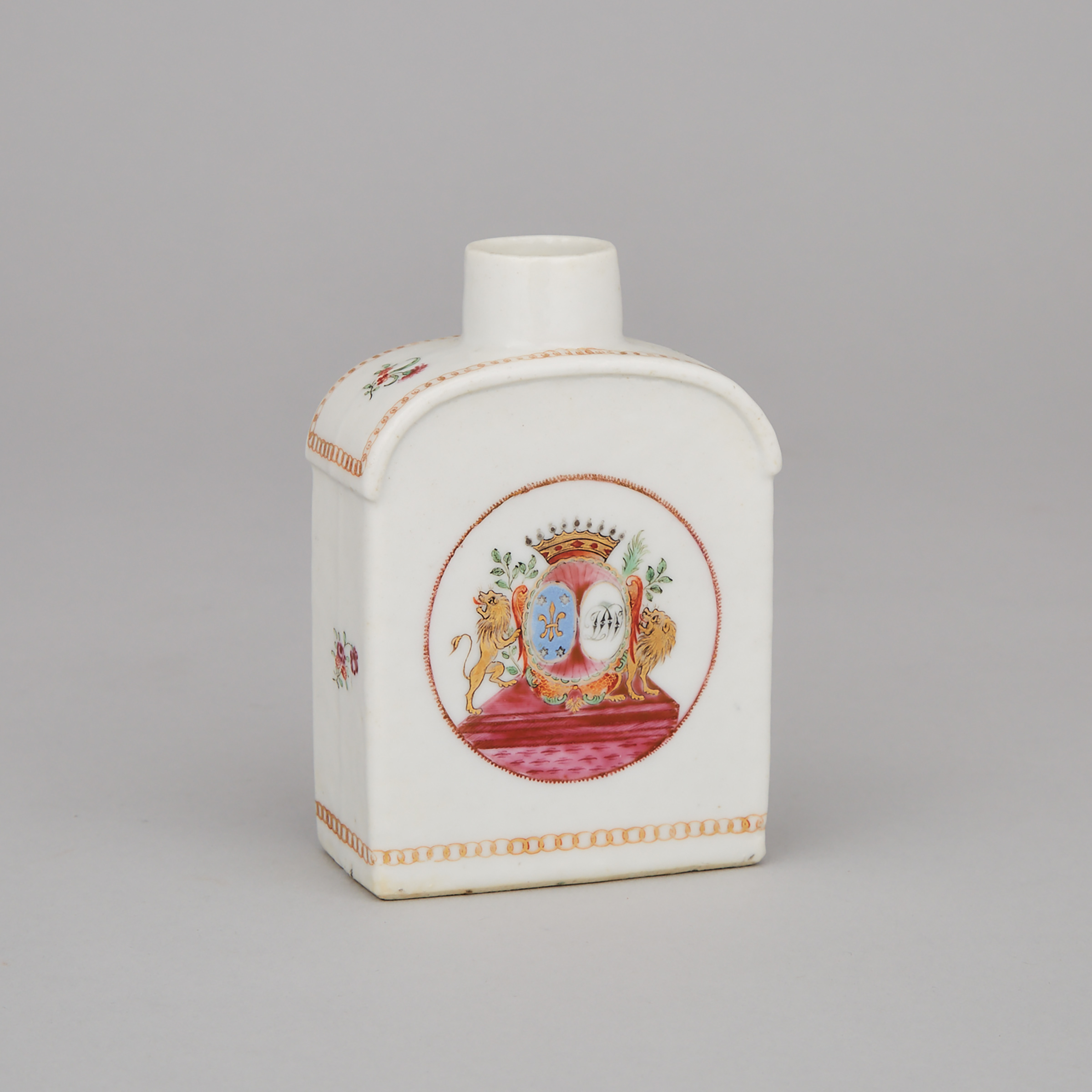 Chinese Export Porcelain Armorial Tea Canister, late 18th century