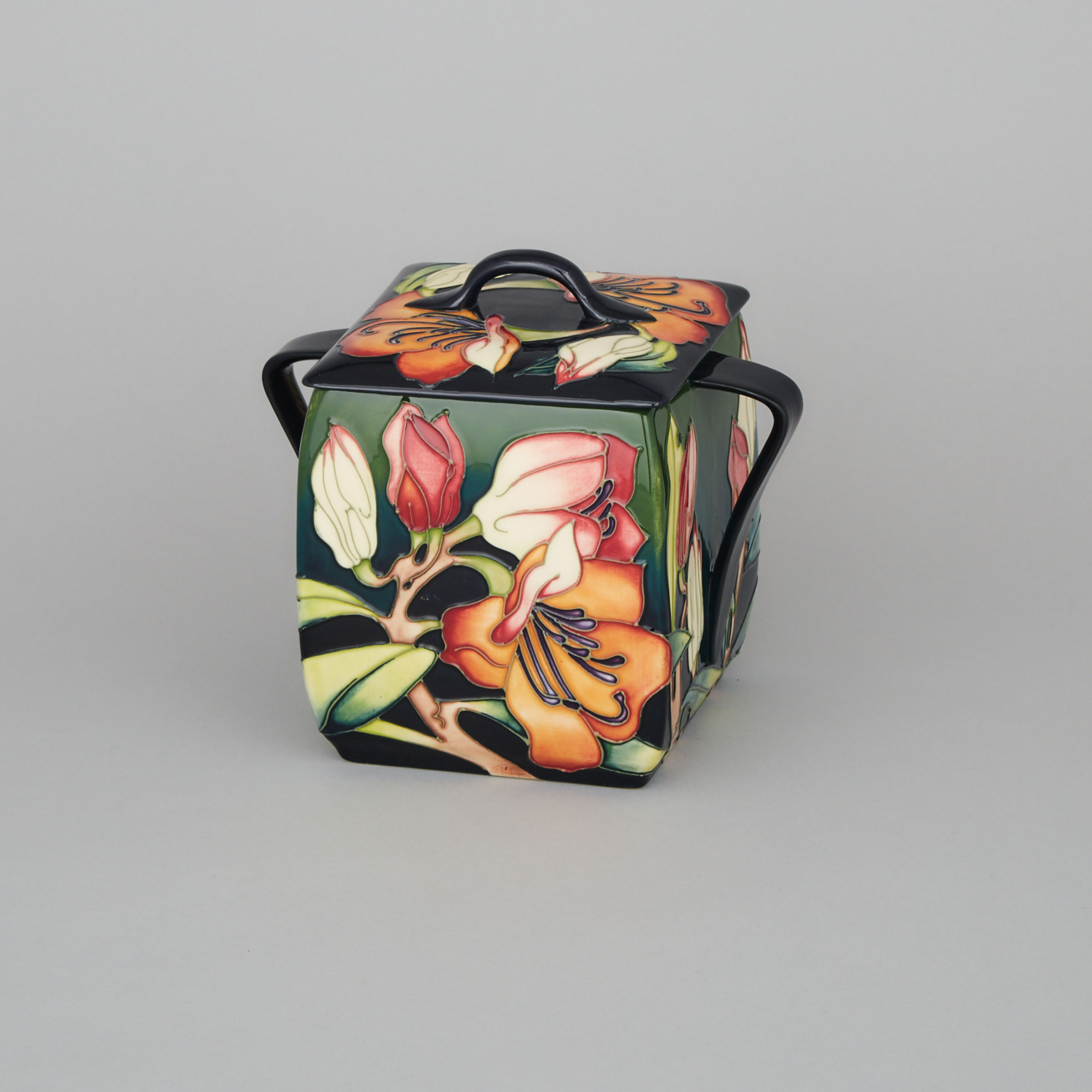 Moorcroft Pencarrow Covered Biscuit Box, Emma Bossons, 2005